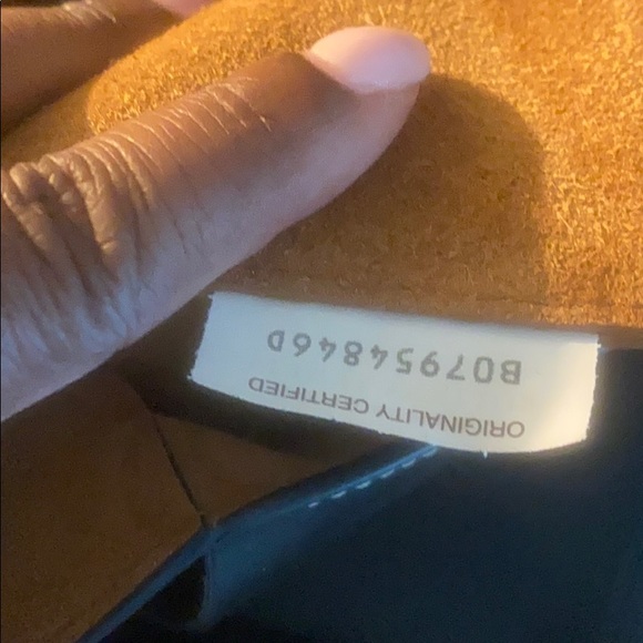 AUTHENTIC BOTTEGA VENETA TOTE - Picture 10 of 15